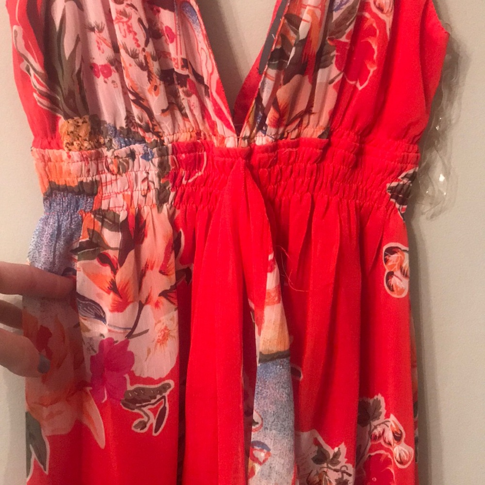 Dress - Picture 3 of 6
